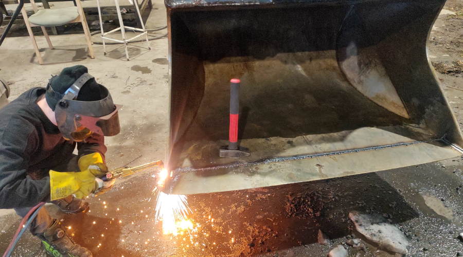 Kauhan hitsaus pajassa, kauhajoki